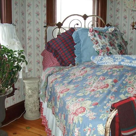 Enchanted Nights Bed & Bath Kittery Oda fotoğraf