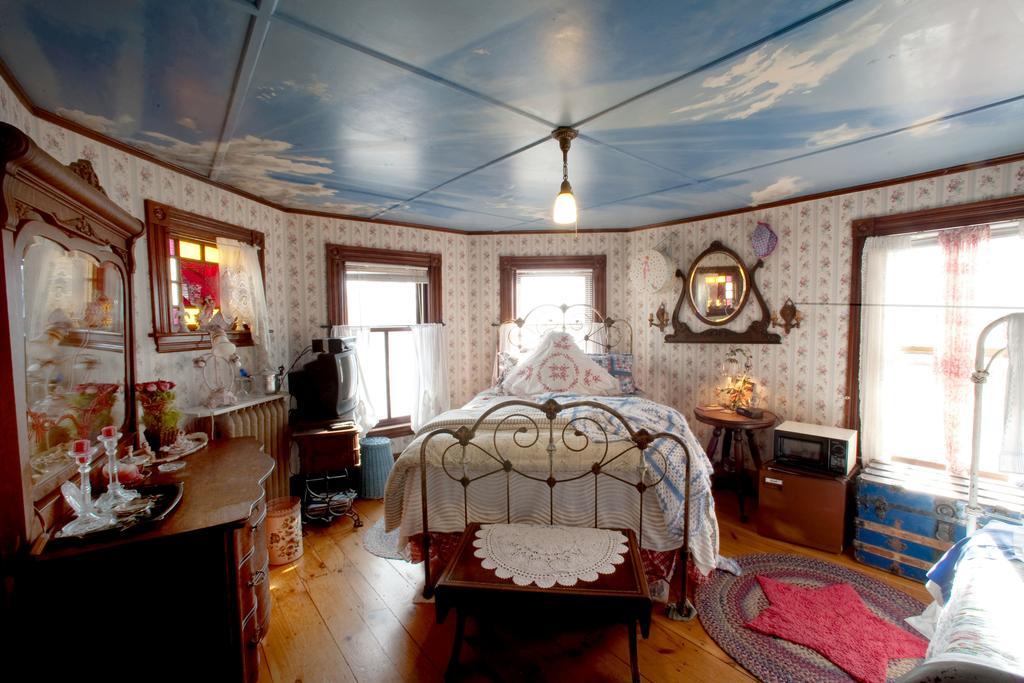 Enchanted Nights Bed & Bath Kittery Oda fotoğraf